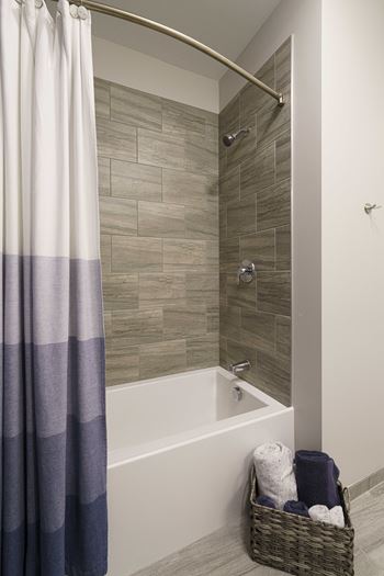 Bathtub with curtain